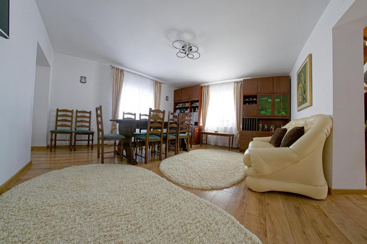 Apartmán Casa Mariana Sadova  Exteriér fotografie