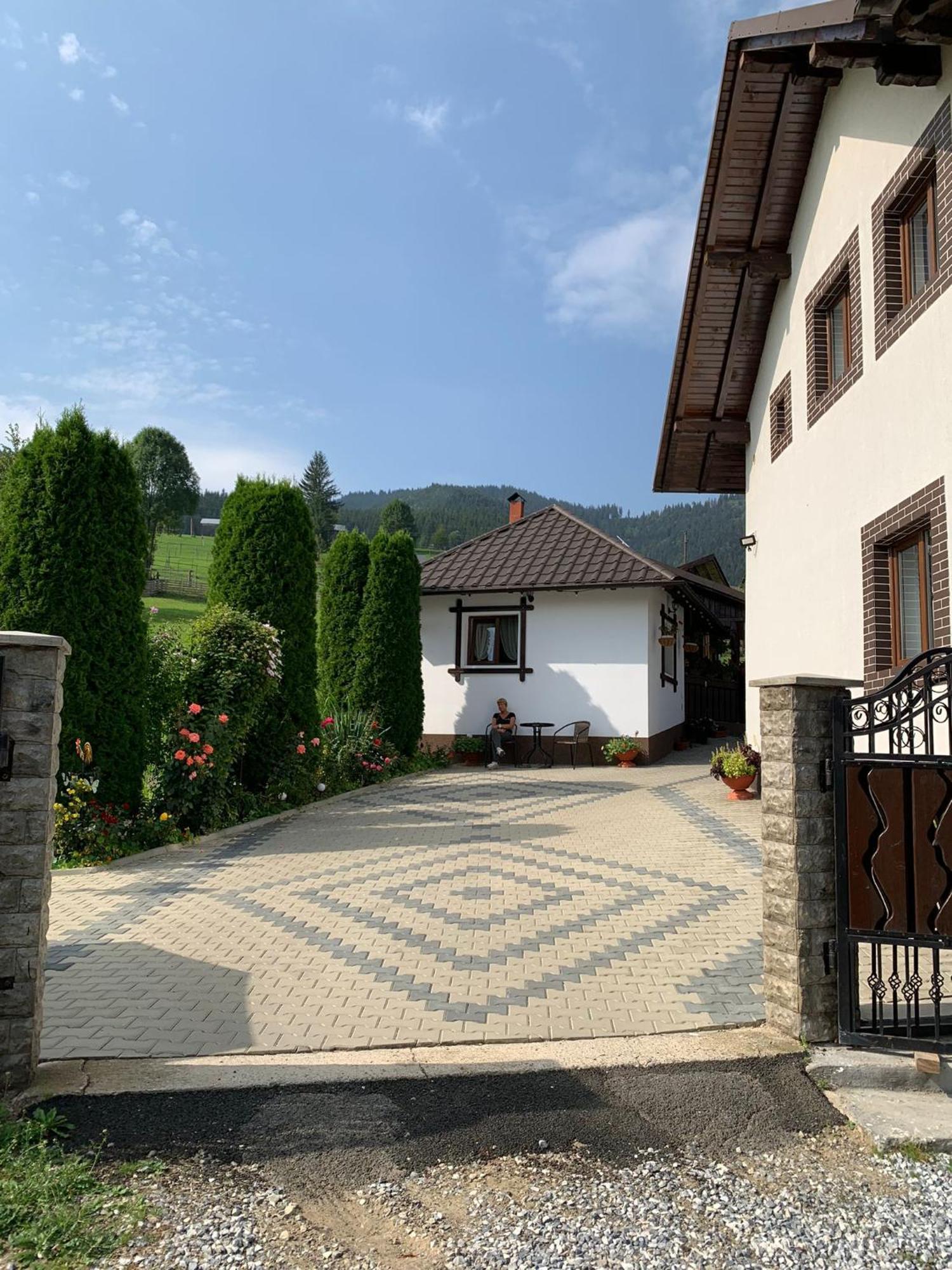 Apartmán Casa Mariana Sadova  Exteriér fotografie